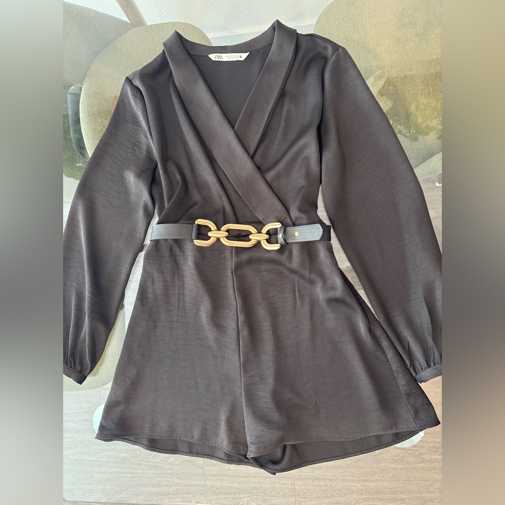 Zara Black Mini Jumpsuit in Size US M